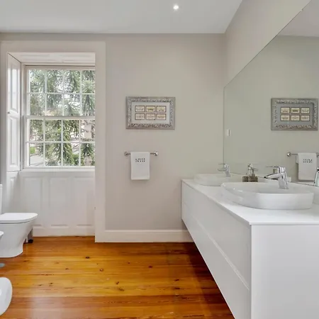 Villa Til Gallery - Elegant Escape In Downtown