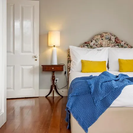 Til Gallery - Elegant Escape In Downtown * Funchal (Madeira)